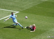 爱游戏官方登录入口-包含球员风采尽显！足球比赛壮举掠影！的词条