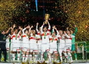 斯图加特踢球队成功击败实力强劲对手