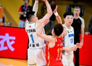 爱游戏地址-关键比赛中，暗影军团扳平比分，现场掌声雷动