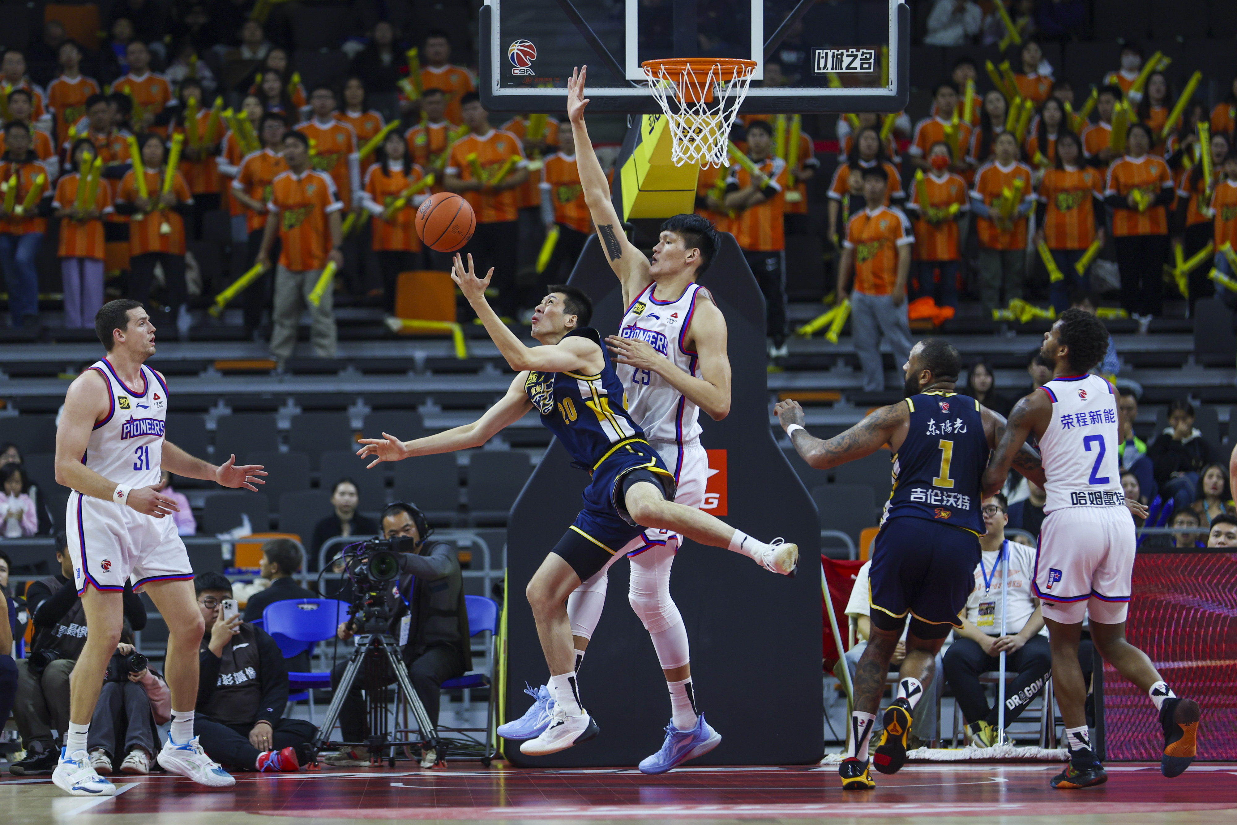 广东队爆发神级表现,全国篮球锦标赛被彻底压制,碾压的简单介绍 广东队爆发神级表现,全国篮球锦标赛被彻底压制,碾压的简单介绍