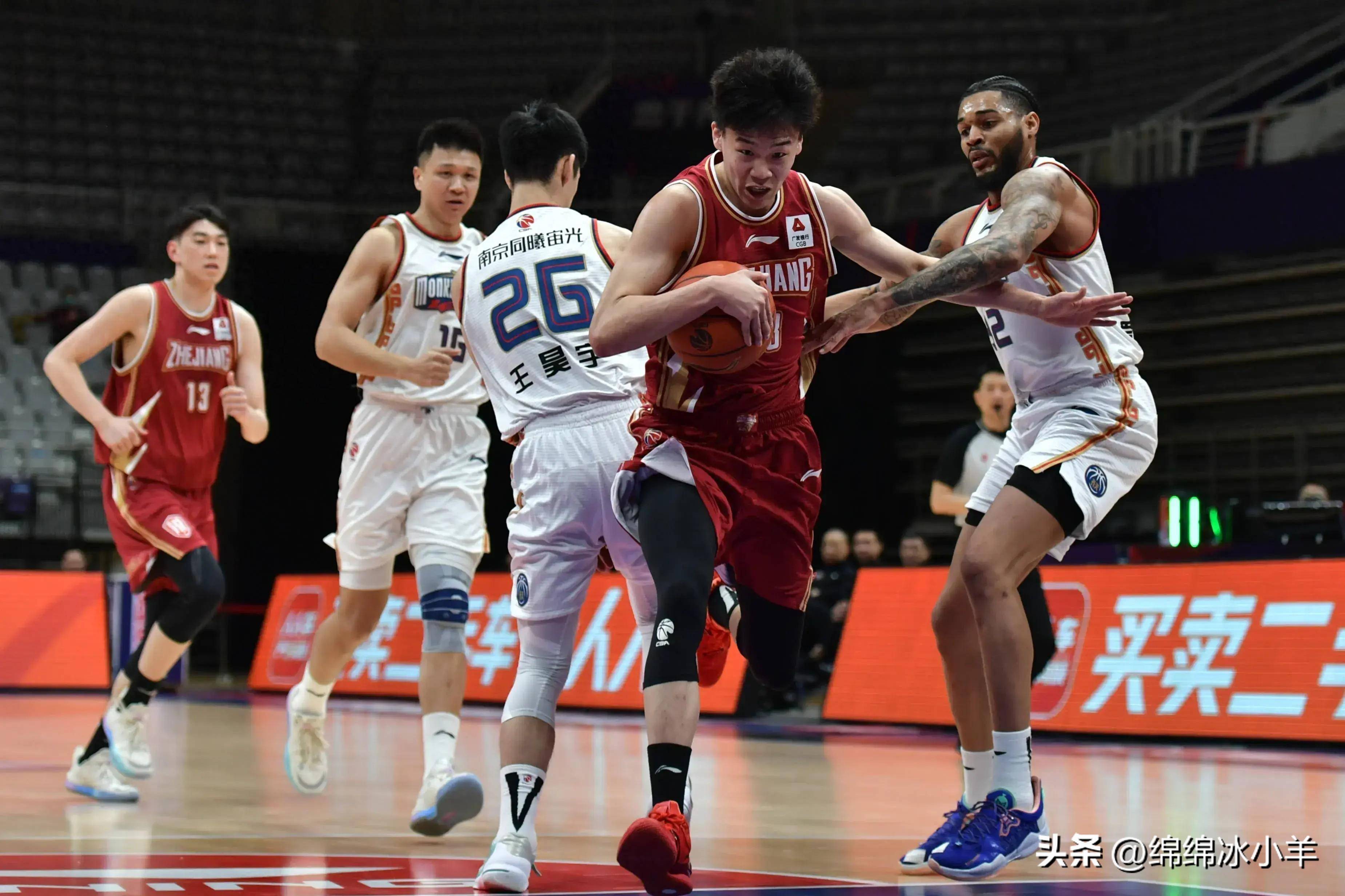 山东队全面爆发，轻取福建男篮