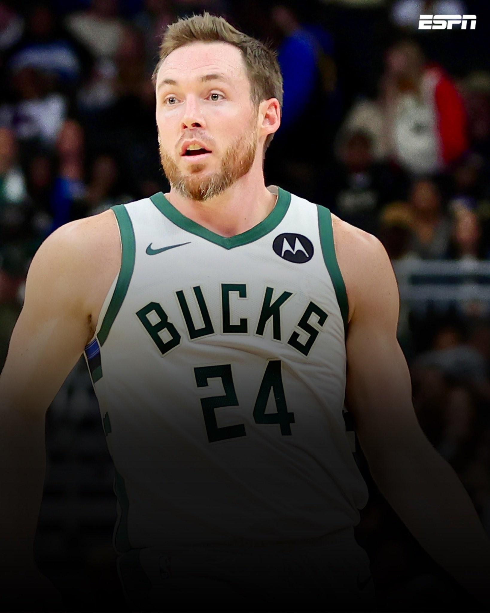 包含雄鹿队球员连续砍下+,成为赛季亮点的词条 包含雄鹿队球员连续砍下+,成为赛季亮点的词条