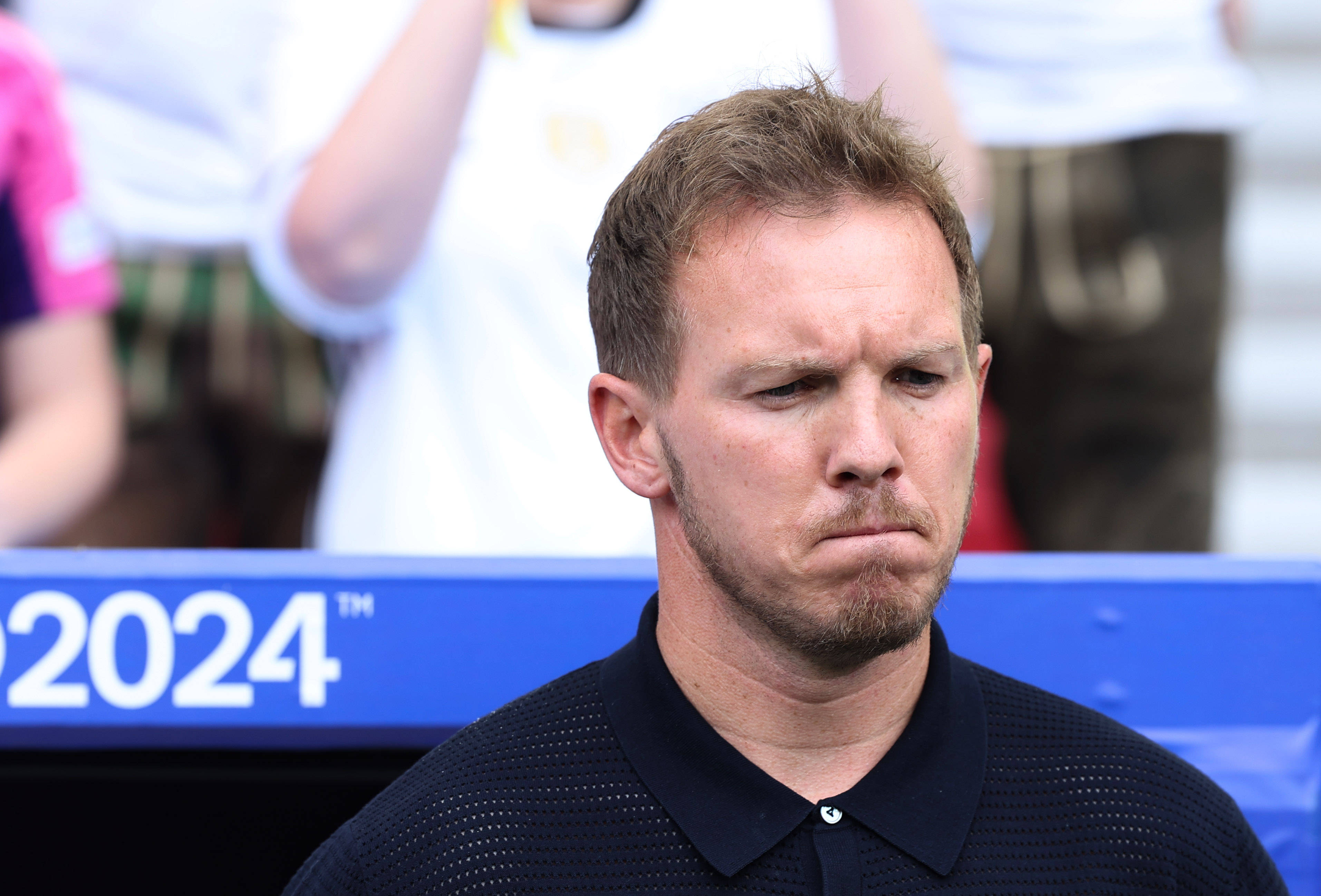 西班牙主教练对球员要求严格，力争冲冠