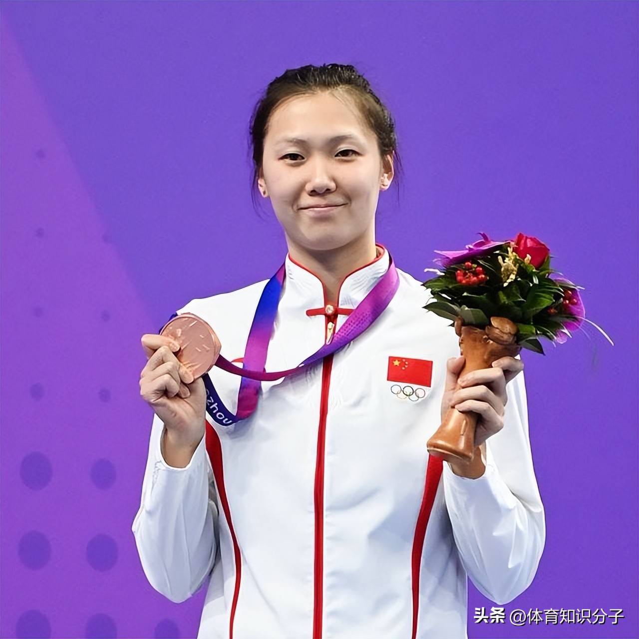 包含台湾游泳运动员创造个人最佳成绩晋级半决赛的词条