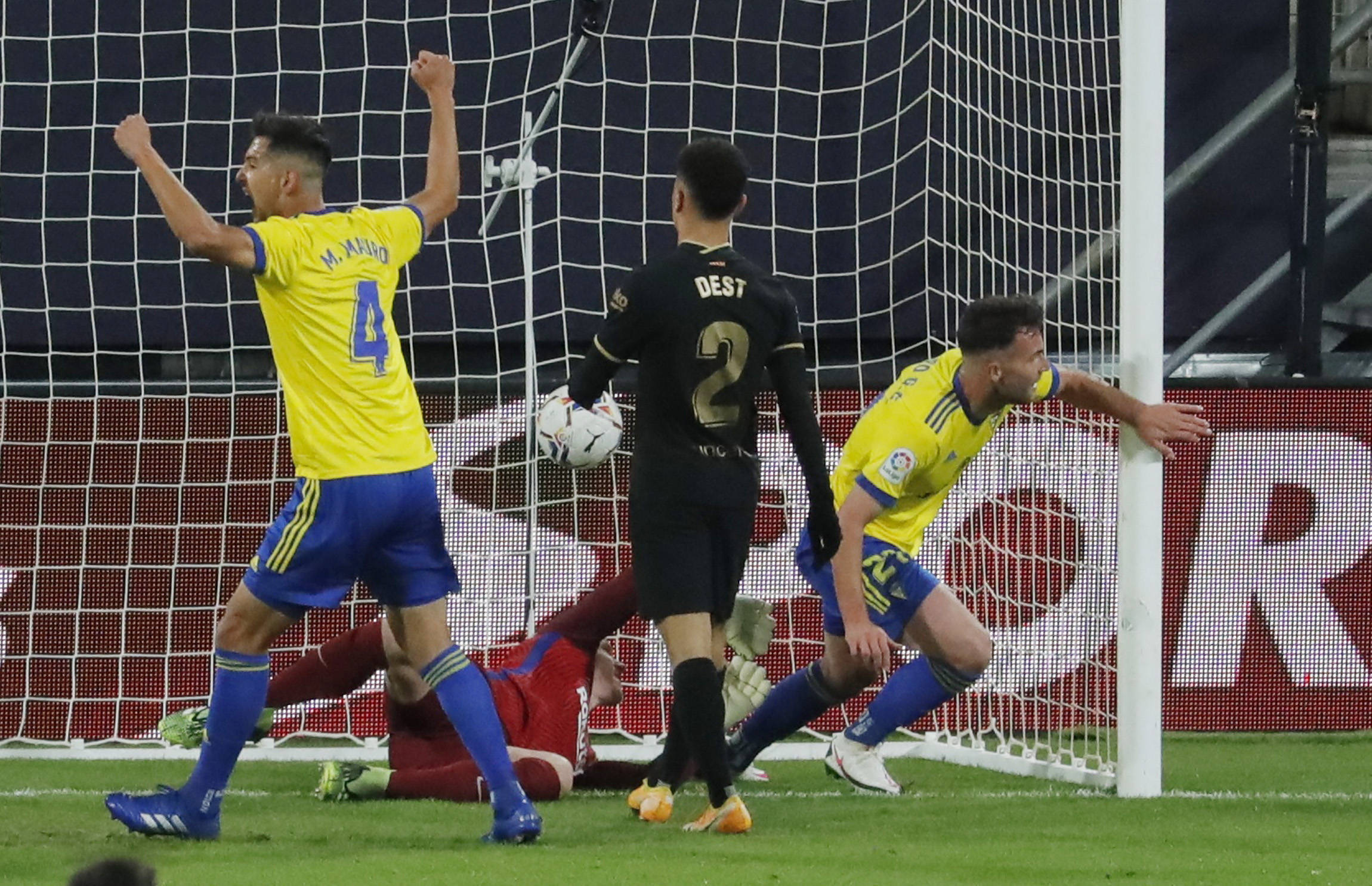 包含韦斯卡击败皇家社会,实现保级目标的词条 包含韦斯卡击败皇家社会,实现保级目标的词条