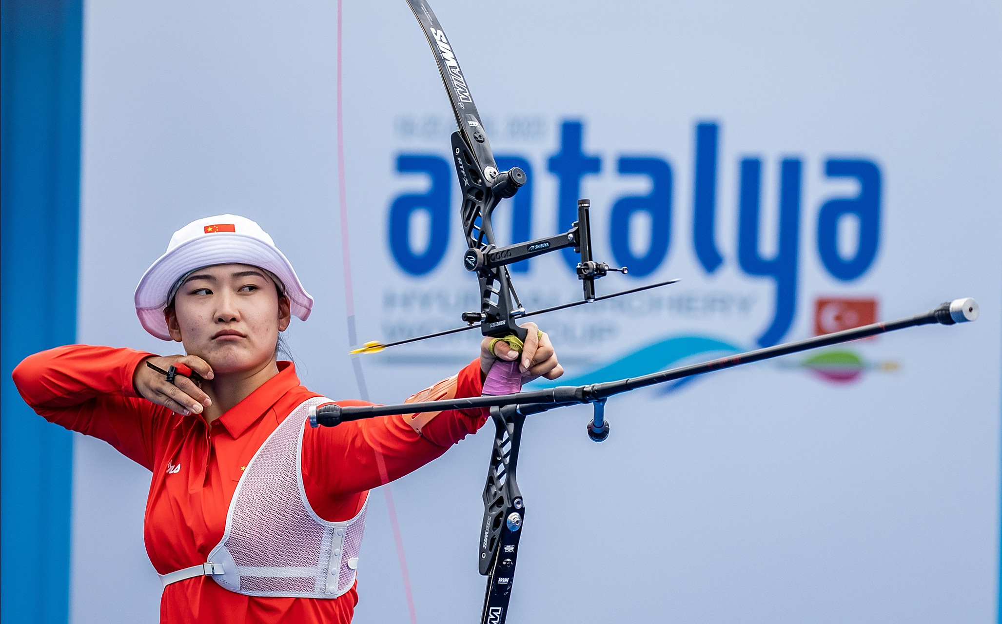 秘鲁射箭选手斩获金牌,全场惊艳 秘鲁射箭选手斩获金牌,全场惊艳
