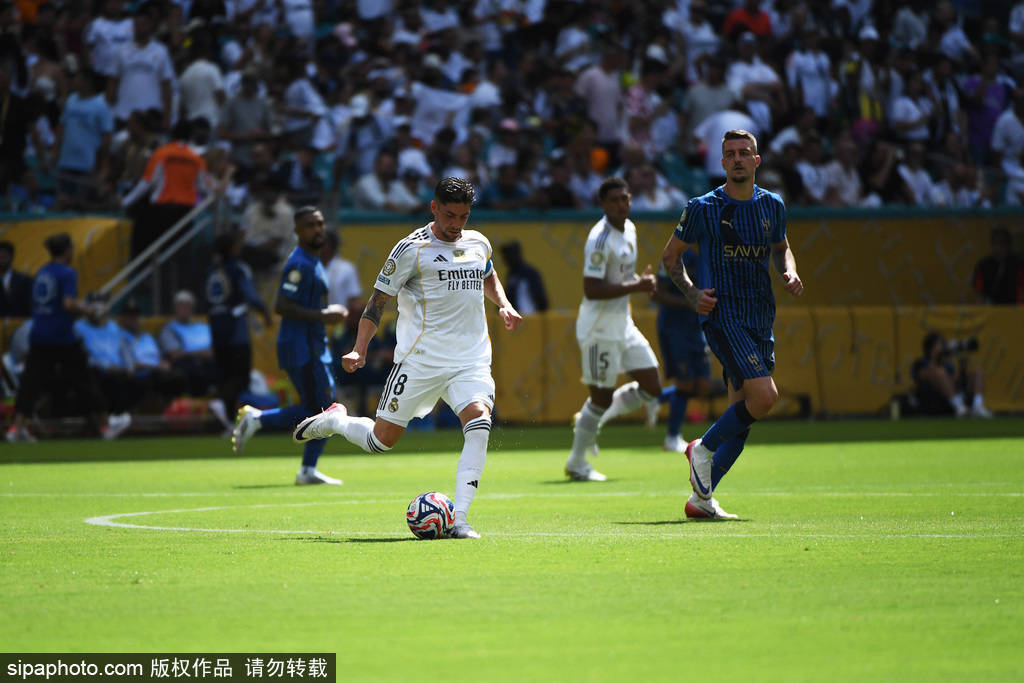 皇马中场核心受伤,球队战力受影响的简单介绍 皇马中场核心受伤,球队战力受影响的简单介绍