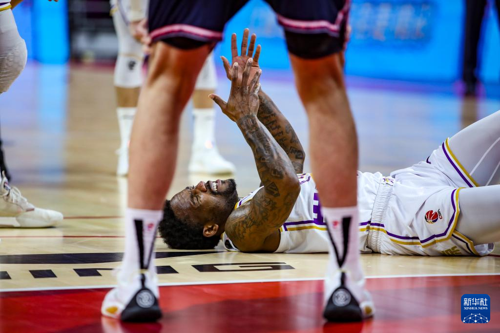 包含惊艳表现!华南虎队主场斩获胜利的词条 包含惊艳表现!华南虎队主场斩获胜利的词条