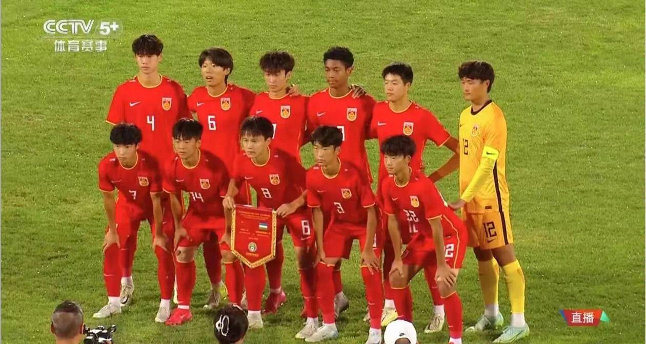 精彩比赛回顾：球队凭借团队合作战胜对手