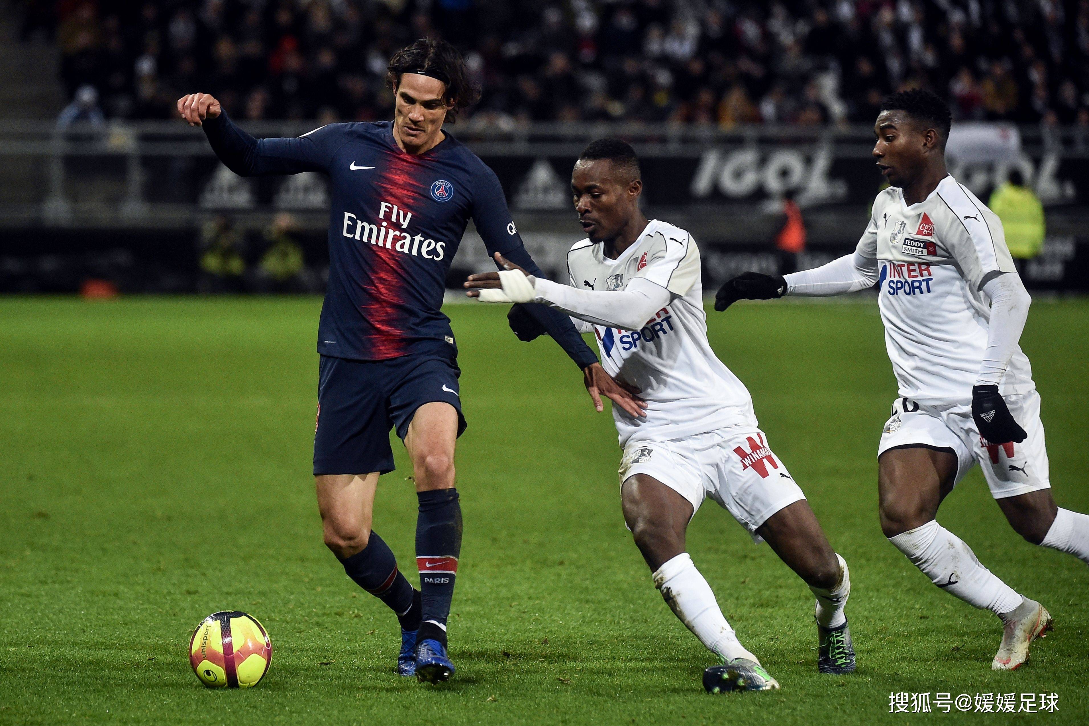 关于亚眠足球队引进新教练,或将迎来新气象的信息 关于亚眠足球队引进新教练,或将迎来新气象的信息