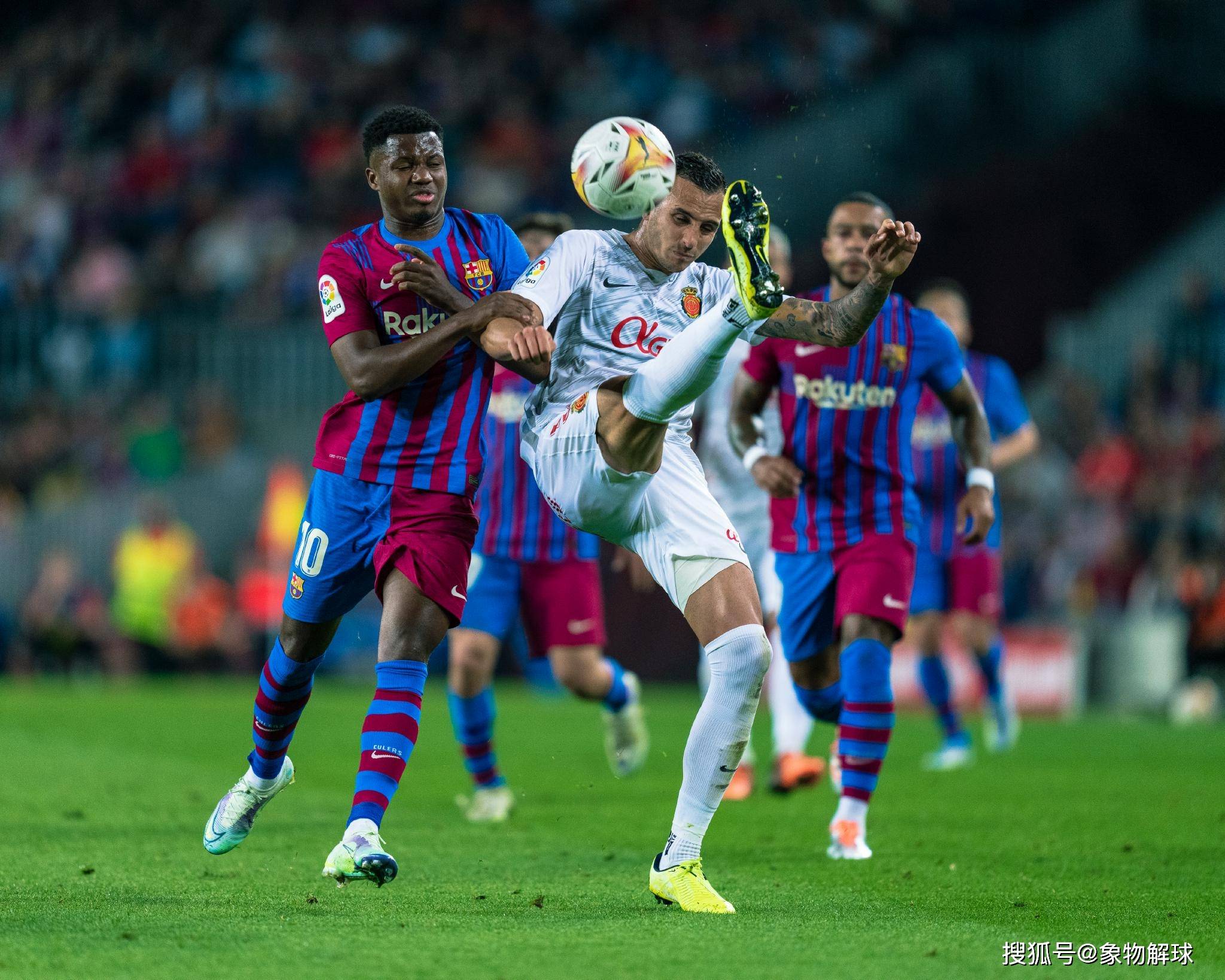 巴塞罗那在客场逆转击败对手的简单介绍