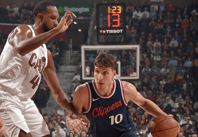 关于快船队外线火力强劲,多名球员连砍三分的信息 关于快船队外线火力强劲,多名球员连砍三分的信息