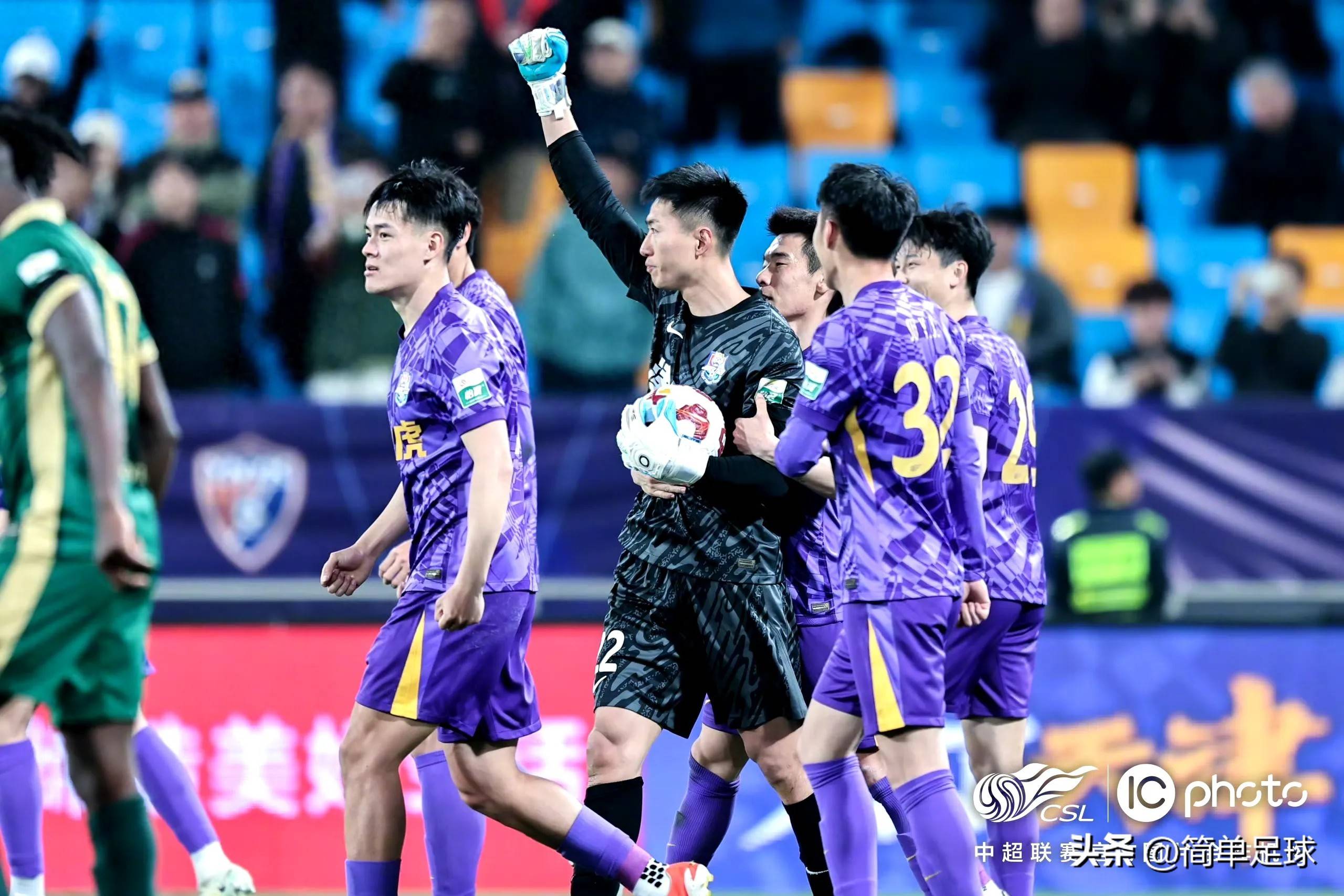 关于球队备战应对突发情况,女足比赛紧急调整的信息 关于球队备战应对突发情况,女足比赛紧急调整的信息