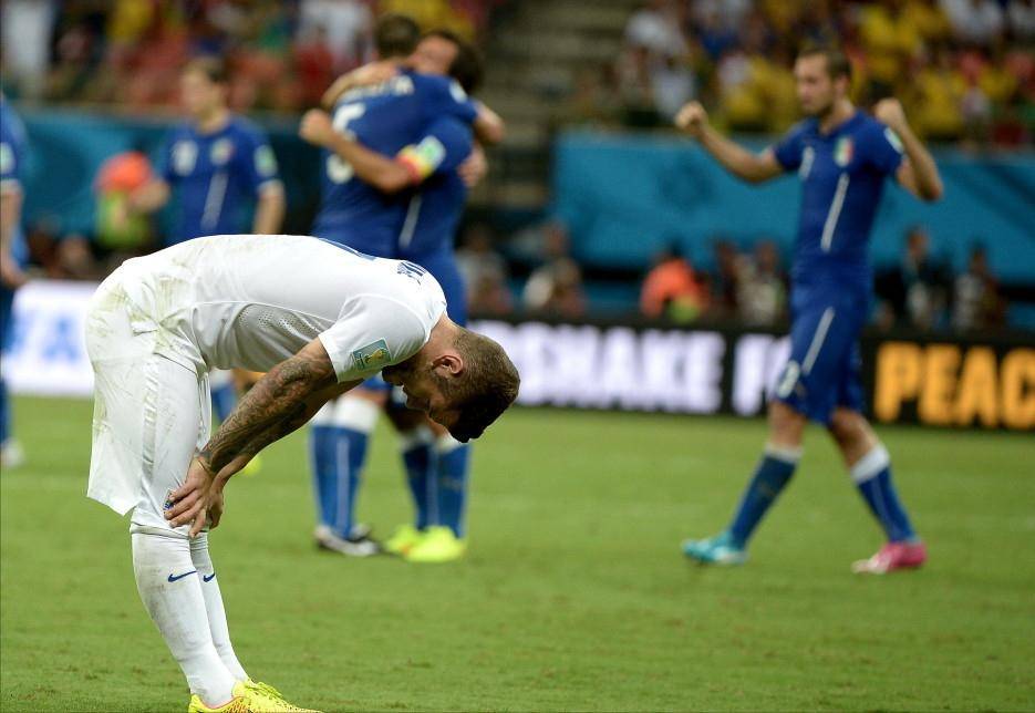 群星荟萃：世界杯热门队完成小组赛的简单介绍