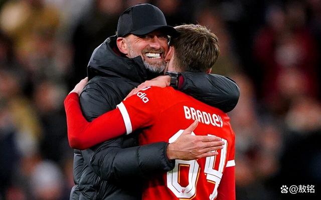 超级替补发威,锋线进球不断扩大比分 超级替补发威,锋线进球不断扩大比分