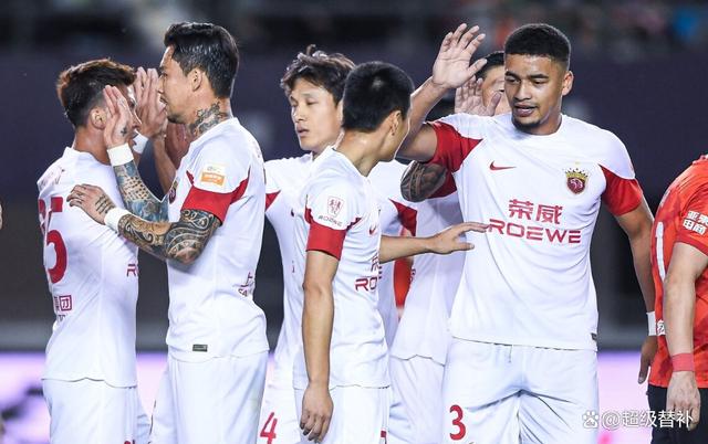 超级替补发威,锋线进球不断扩大比分 超级替补发威,锋线进球不断扩大比分