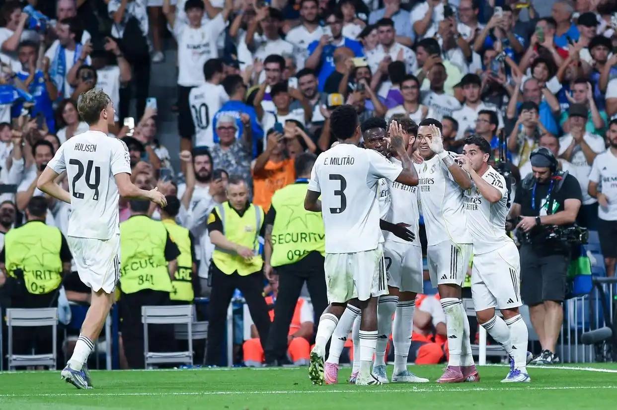 包含欧冠战备：里昂准备应战皇家马德里的词条