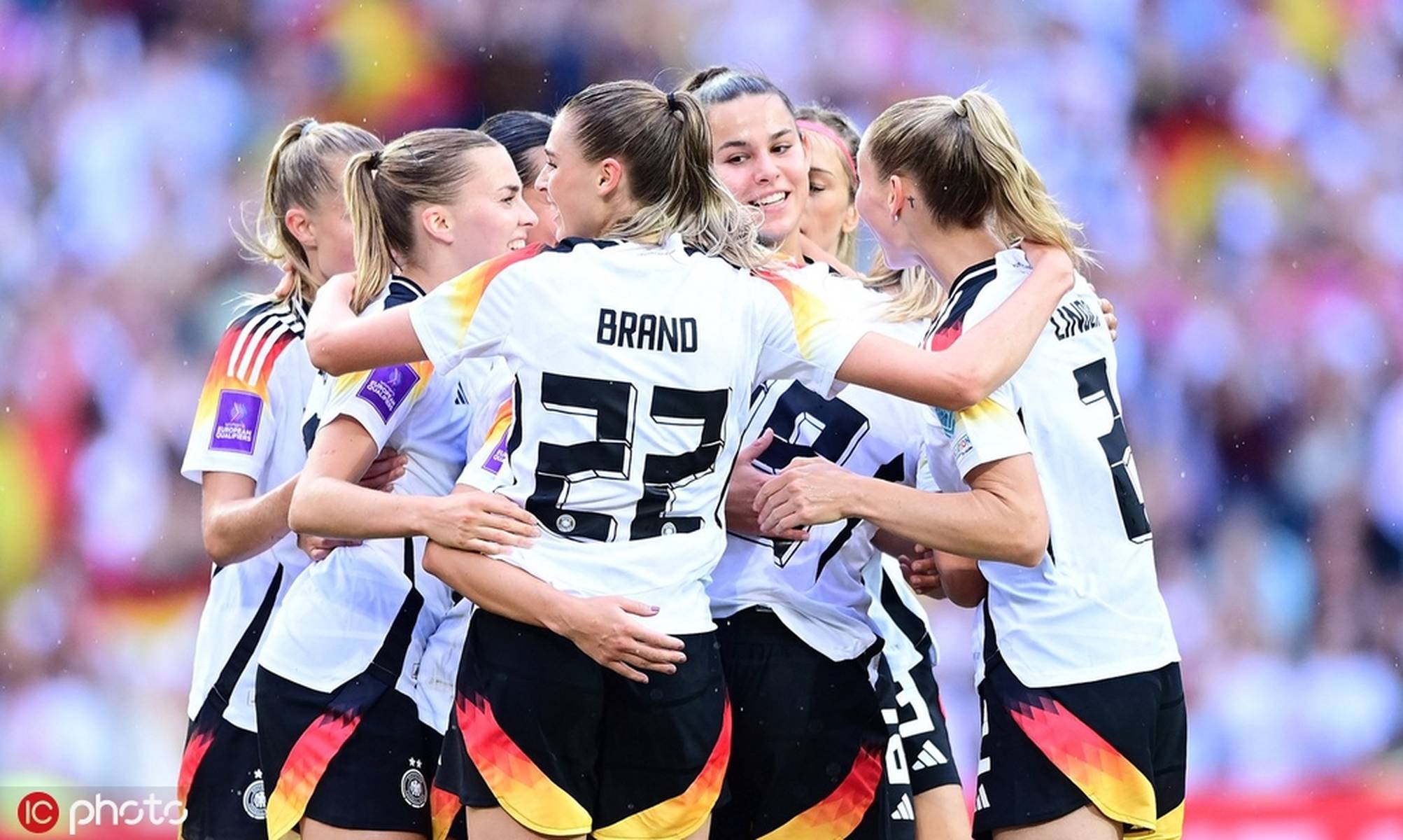 关于精彩绝伦！欧洲杯预选赛选手实力角逐的信息