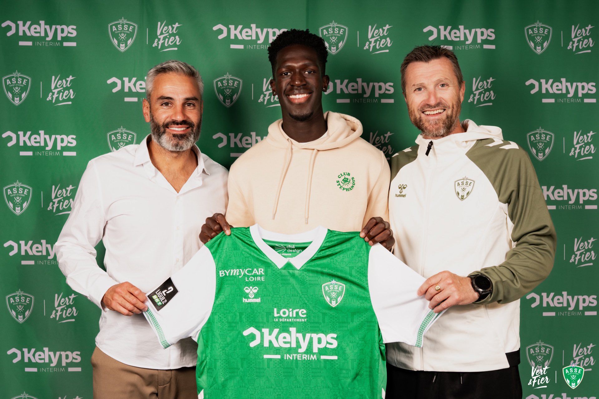 关于圣埃蒂安俱乐部全员备战即将到来的比赛的信息 关于圣埃蒂安俱乐部全员备战即将到来的比赛的信息