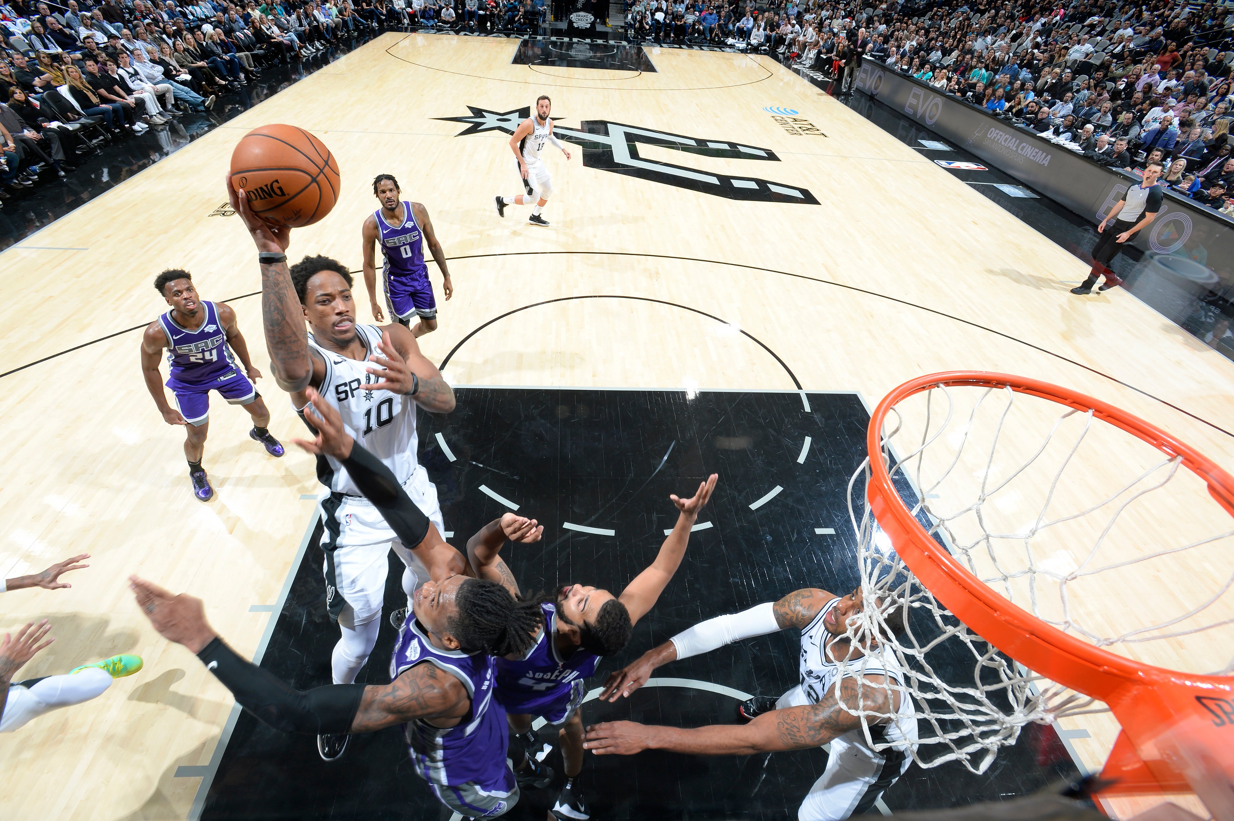 国王击败公牛,霍姆斯上演绝杀。的简单介绍 国王击败公牛,霍姆斯上演绝杀。的简单介绍