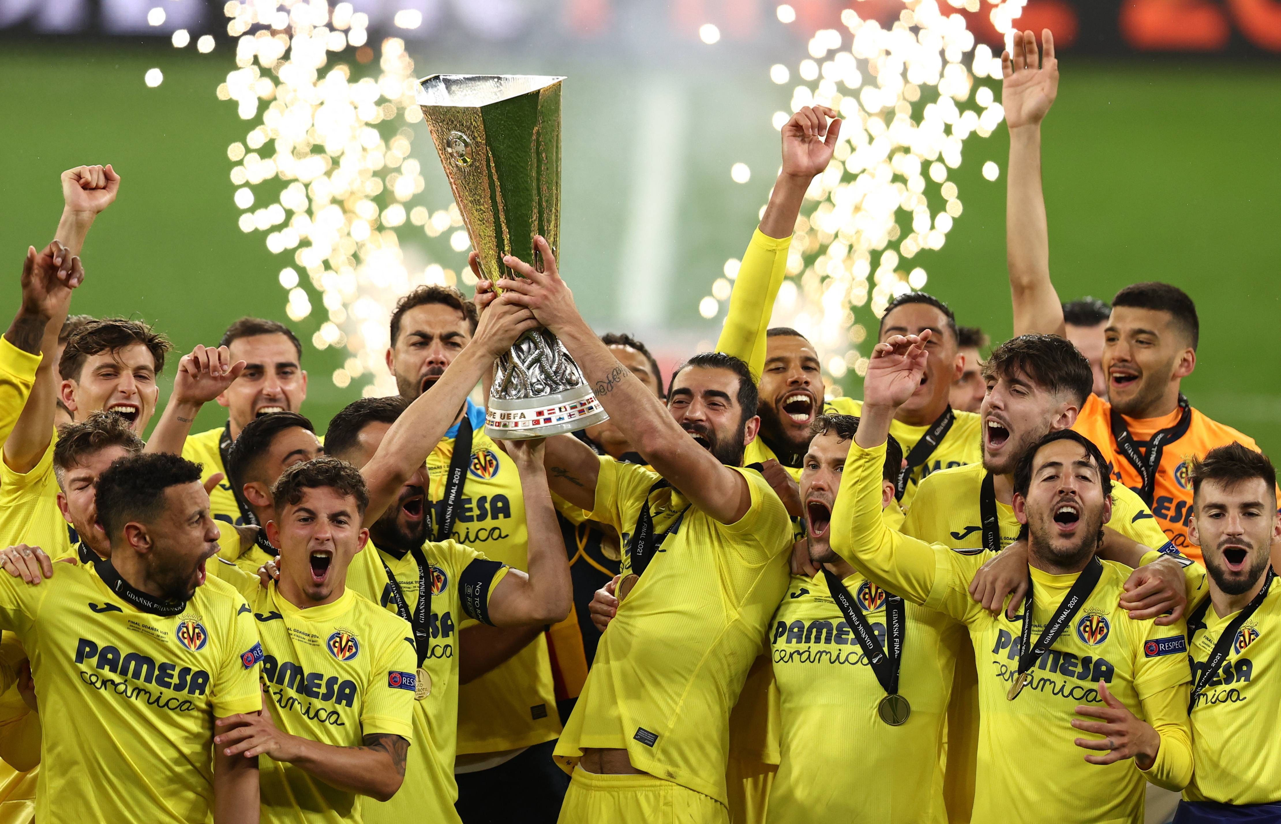 包含热闹一幕!欧洲足球联赛火爆开战,阵容强大的词条 包含热闹一幕!欧洲足球联赛火爆开战,阵容强大的词条