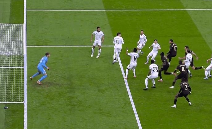 瓦伦西亚战胜对手,晋级欧冠半决赛 瓦伦西亚战胜对手,晋级欧冠半决赛