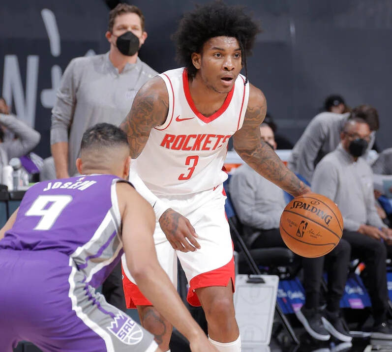 关于步行者遭遇四连败,奥拉迪波状态低迷的信息 关于步行者遭遇四连败,奥拉迪波状态低迷的信息